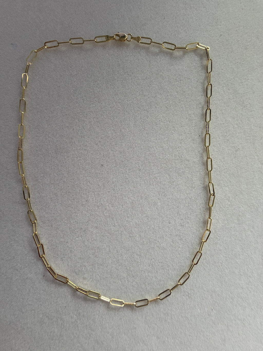 Paperclip chain solid