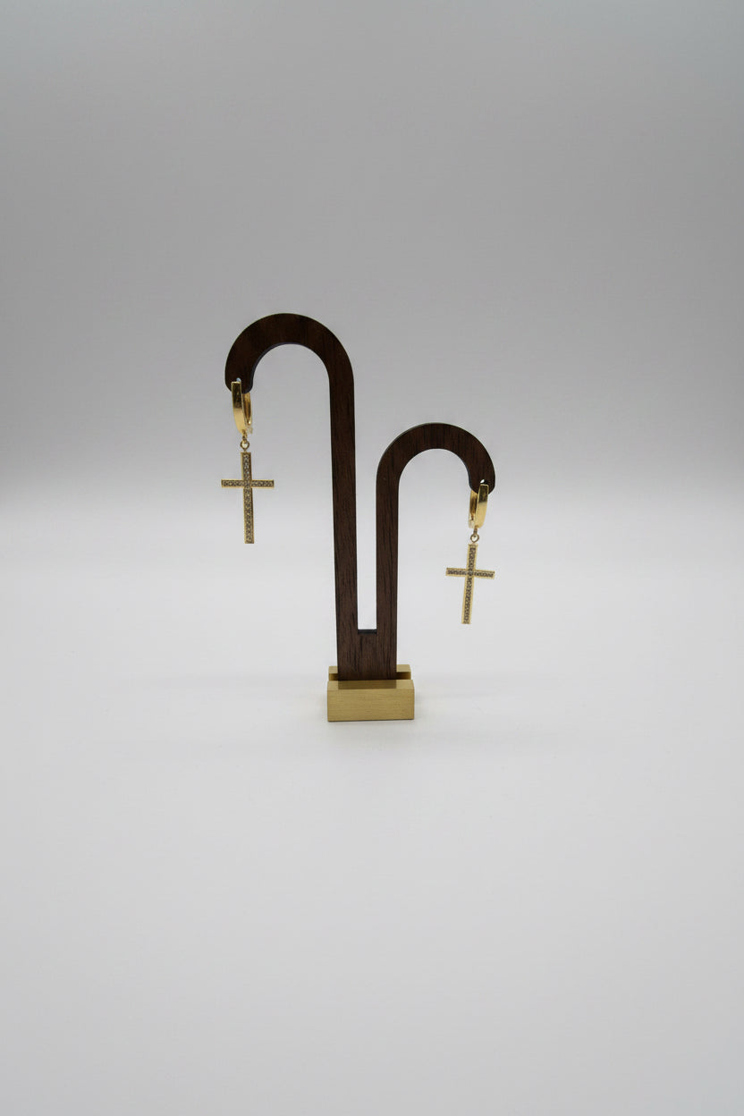 Aretes Cruz con Cz en Oro 14K