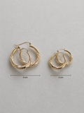 14K Gold Hollow Hoop Earrings