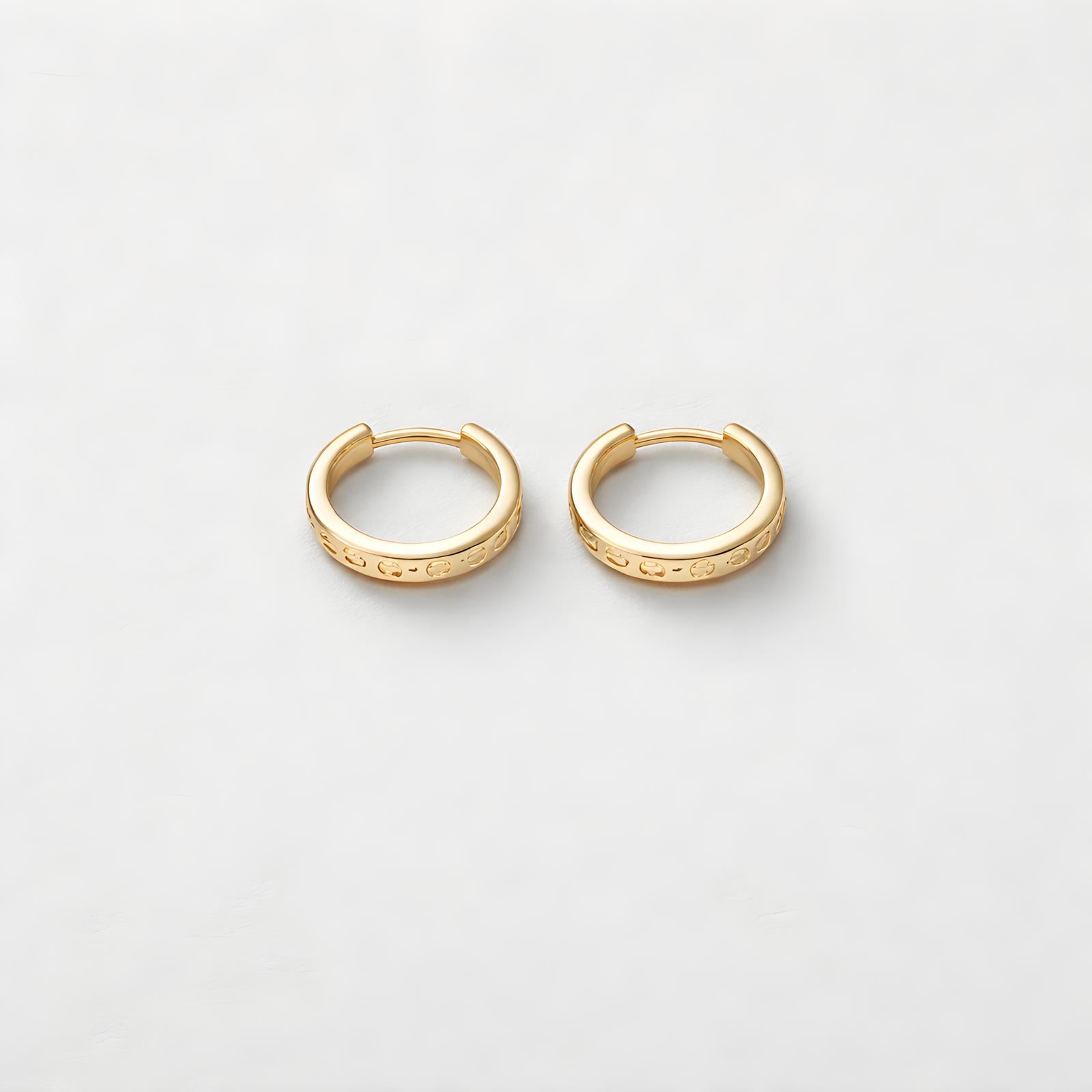 ✨ Classic Gold Huggie Earrings ✨