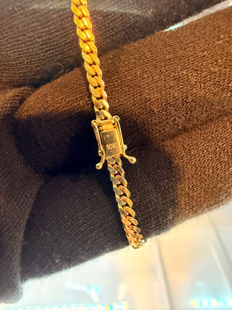 Classic Cuban Link Gold Chain
